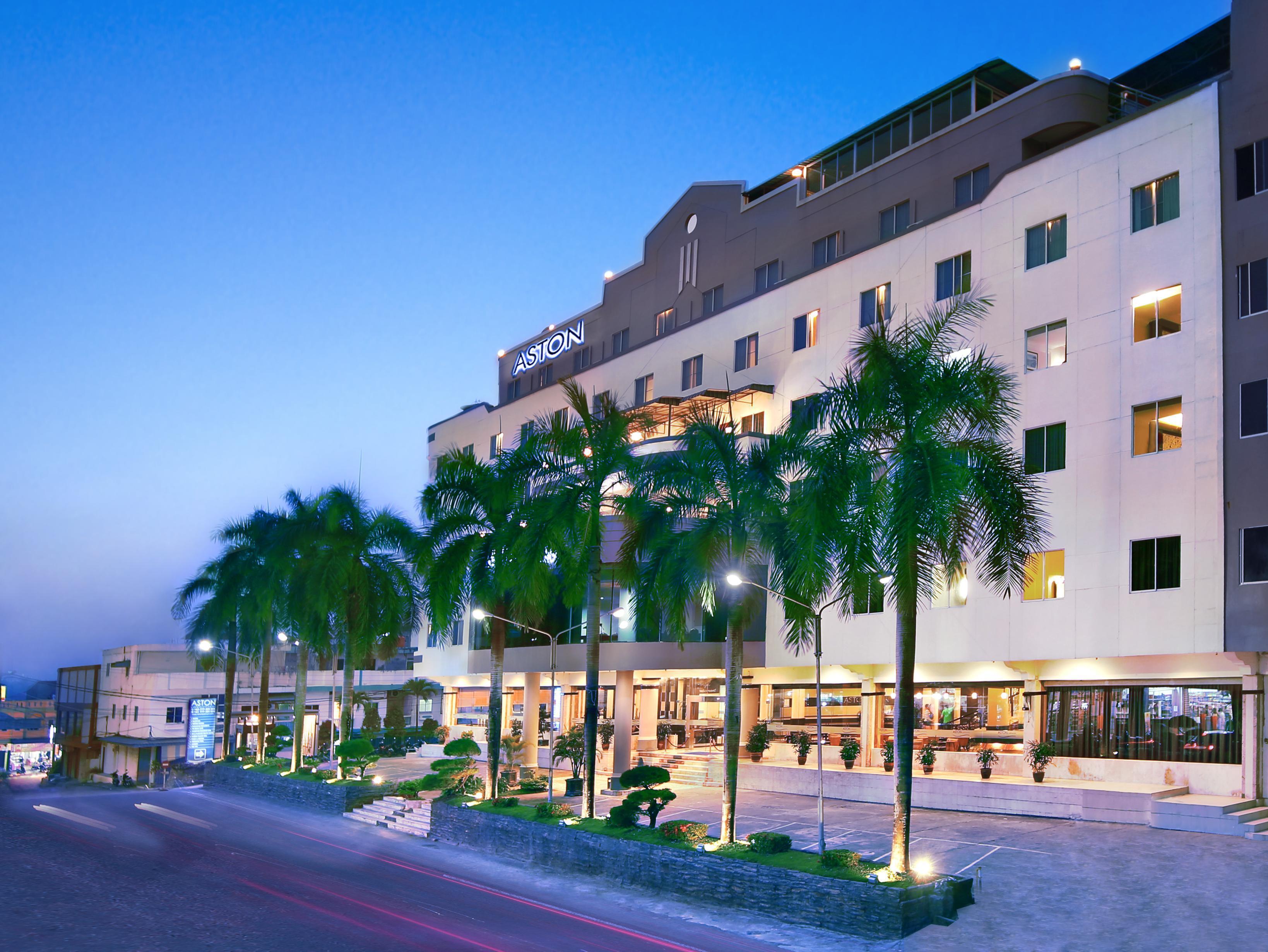 Aston Karimun City Hotel Tanjung Balai Karimun Exterior foto