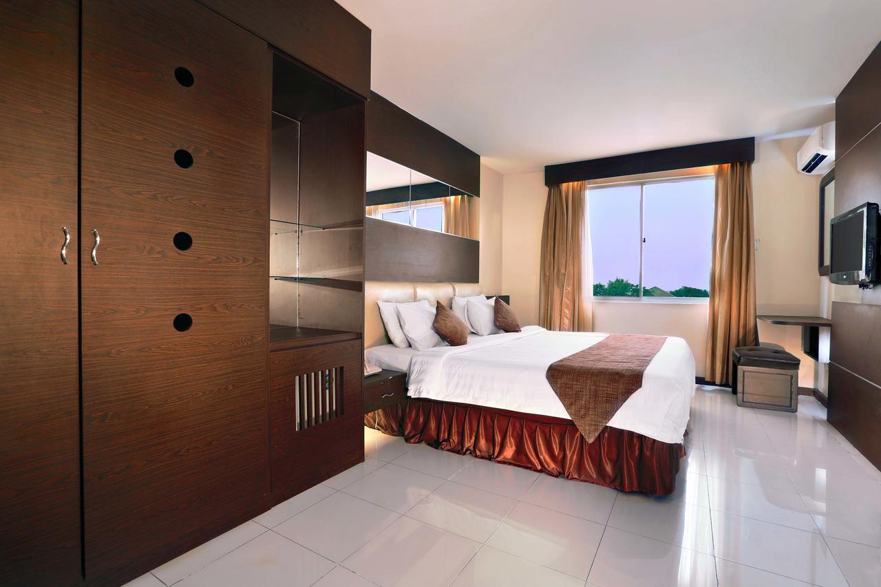 Aston Karimun City Hotel Tanjung Balai Karimun Exterior foto